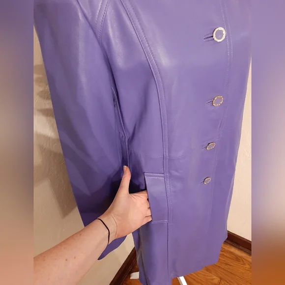 ST. JOHN Leather Coat